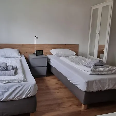 Studio Apartment Naehe S-Bahn Inklusive Parkplatz Oberesslingen Exterior photo