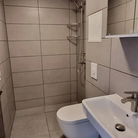 Studio Apartment Naehe S-Bahn Inklusive Parkplatz Oberesslingen Exterior photo