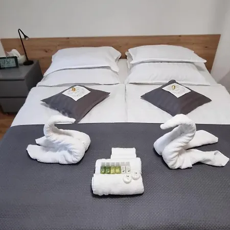 Studio Apartment Naehe S-Bahn Inklusive Parkplatz Oberesslingen Exterior photo