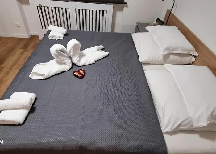 Studio Apartment Naehe S-Bahn Inklusive Parkplatz