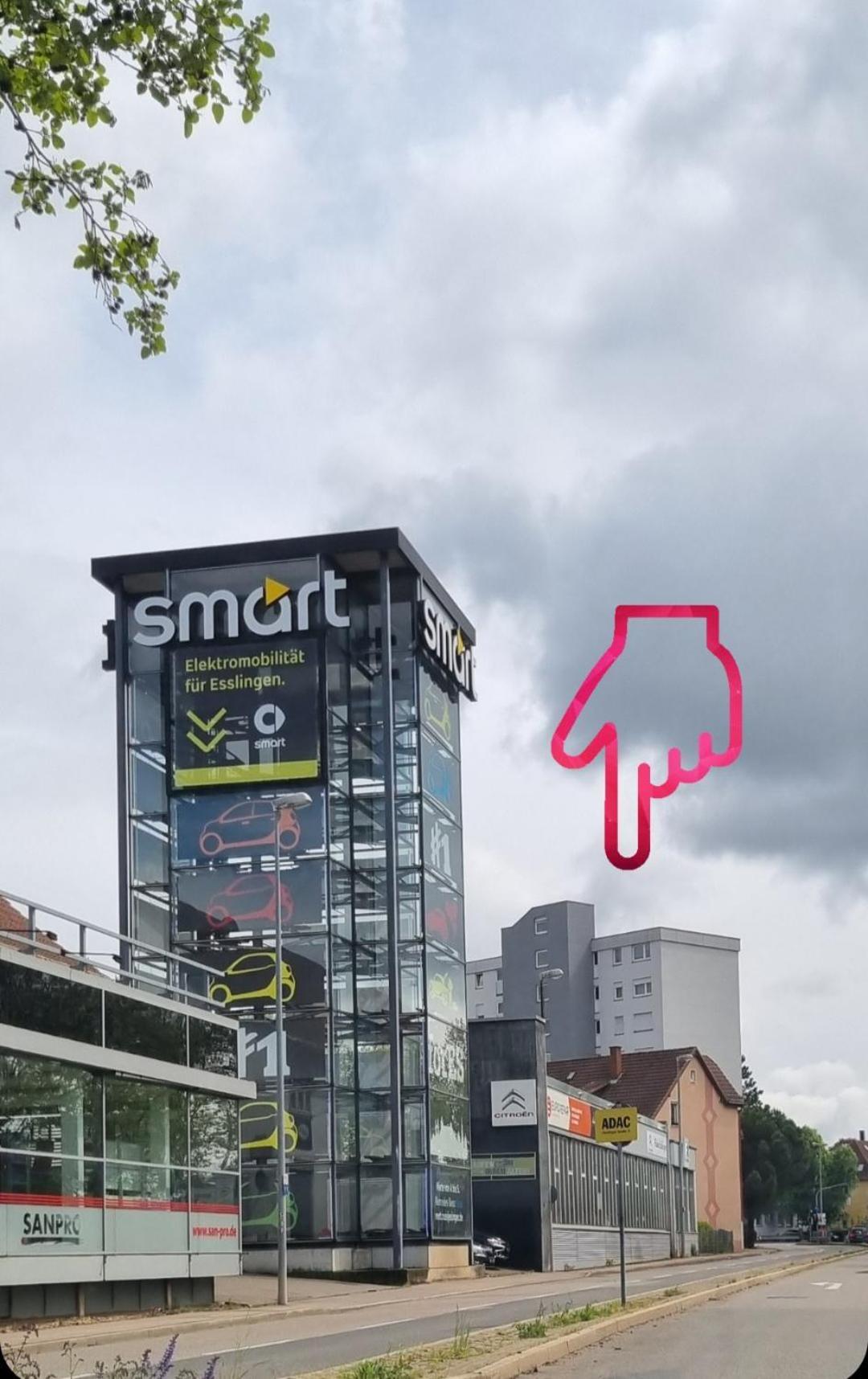Naehe S-bahn Inklusive Parkplatz Oberesslingen